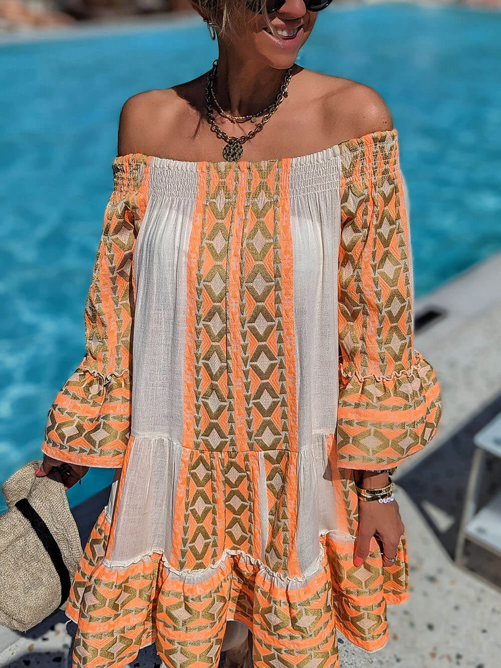 Korte linnen off-shoulder jurk met print Ethnic