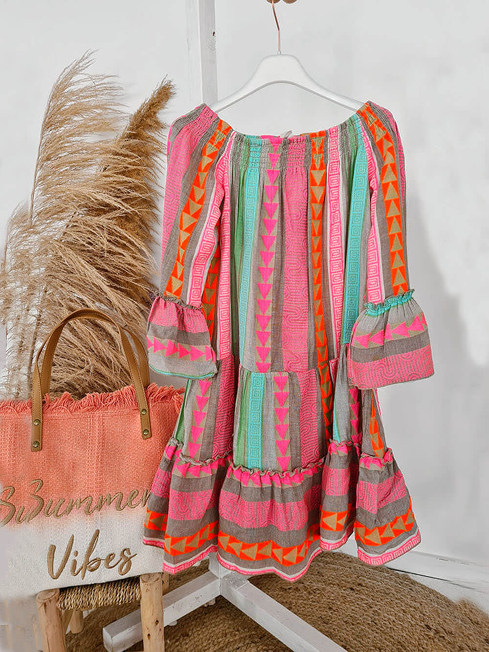 Korte linnen off-shoulder jurk met print Ethnic