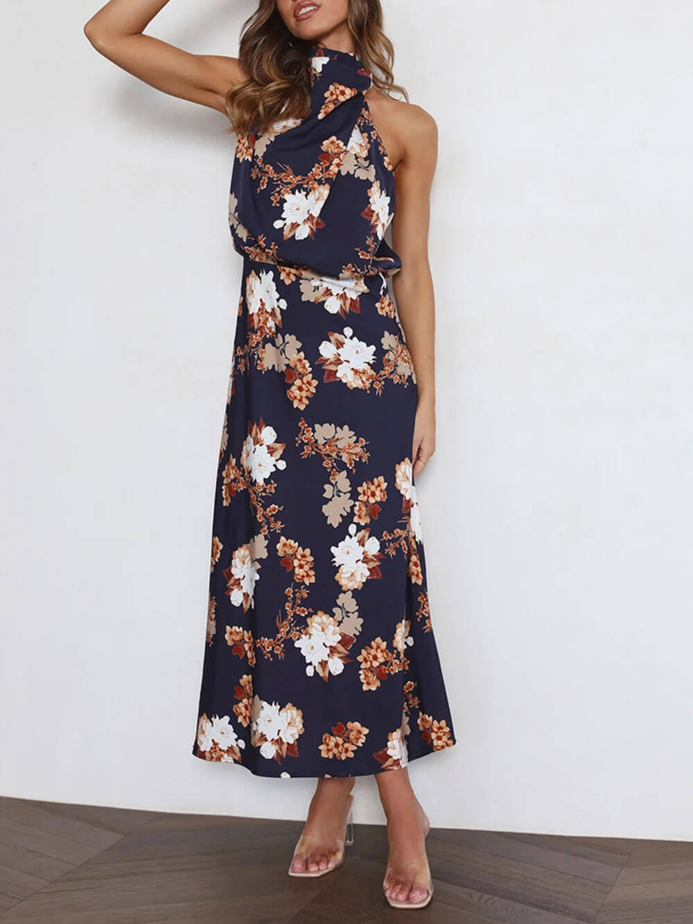 Maxi-jurk met bloemenprint en halterhals