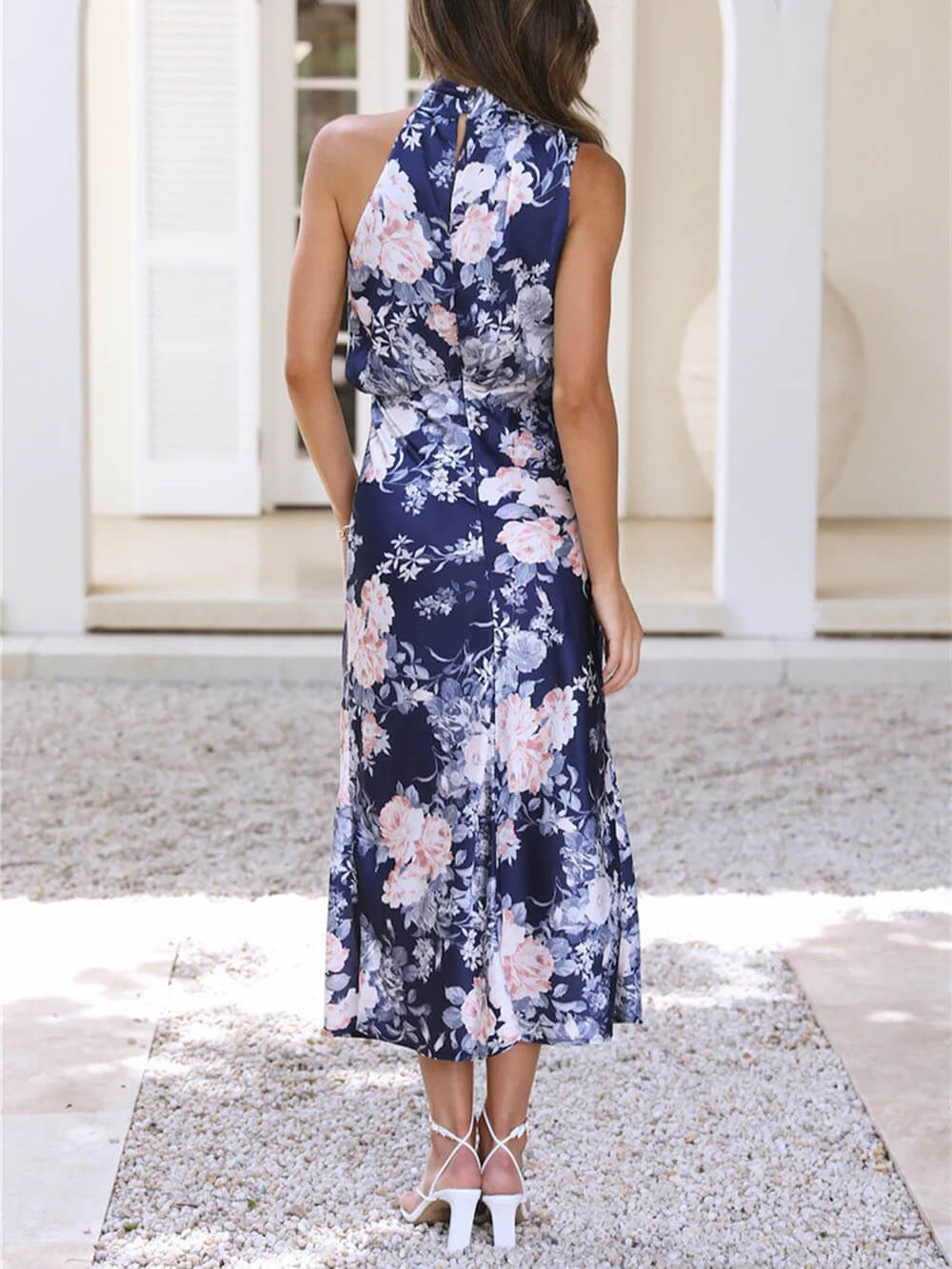 Maxi-jurk met bloemenprint en halterhals