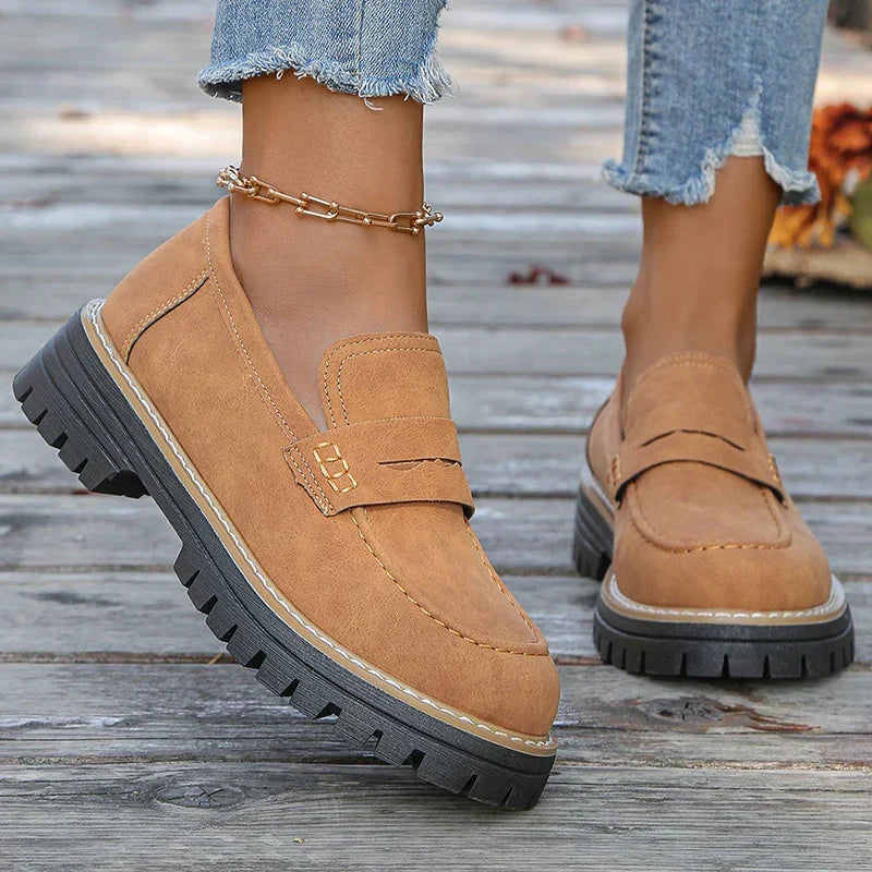 Suède loafers met plateauzool Bromley